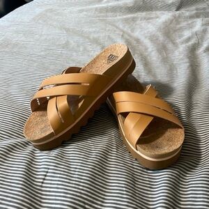Reef slides, tan colored size 8 1/2